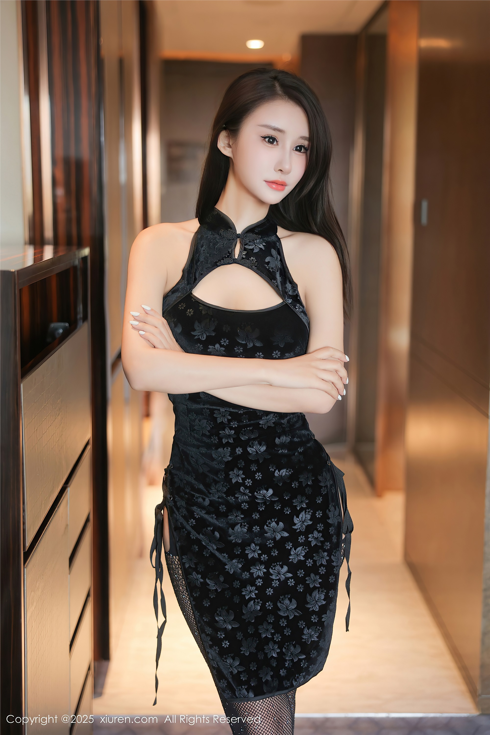 Xiuren秀人网 2025.03.10 NO.9990 艺艺yiyi